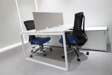 Dr. O Group: a corporate office handed over empty — foto 16 nga 24