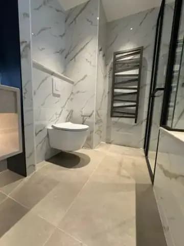 I-Tower Marriott, Sofia: rooms and suites before dressing — foto 6 nga 23