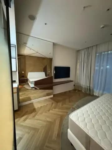I-Tower Marriott, Sofia: rooms and suites before dressing — foto 10 nga 23